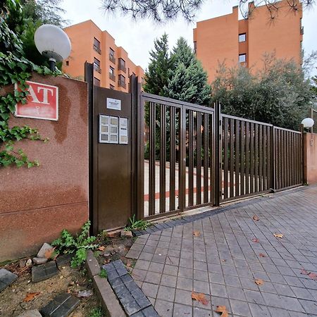 Samaniego, Piscina Y Garaje Junto Civitas Metropolitano Y Aeropuerto Мадрид Экстерьер фото