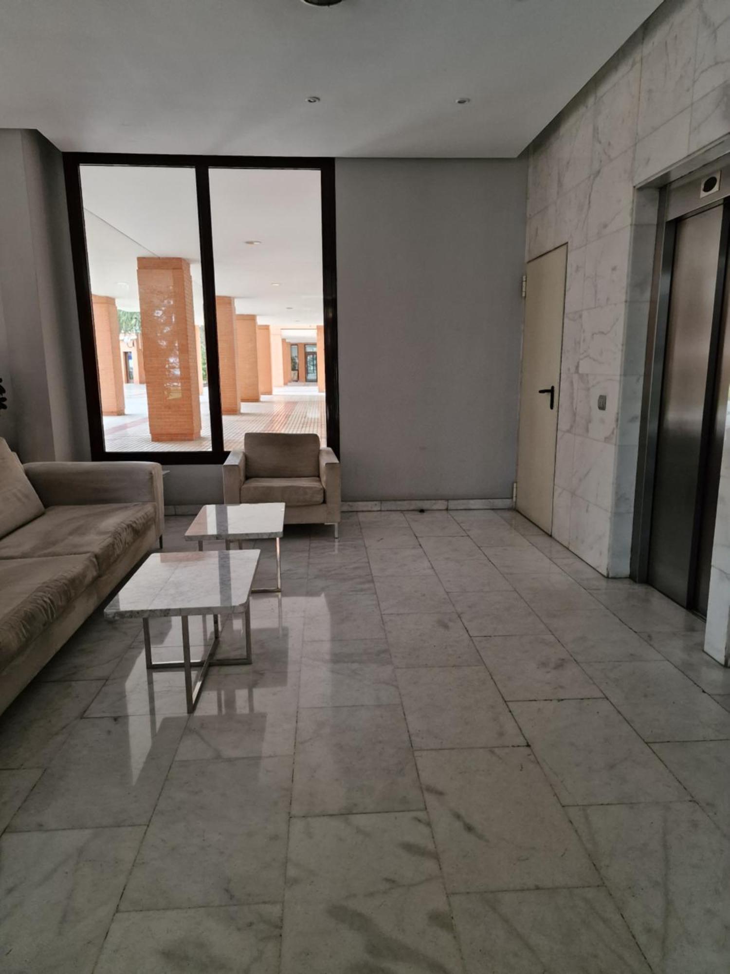 Samaniego, Piscina Y Garaje Junto Civitas Metropolitano Y Aeropuerto Мадрид Экстерьер фото